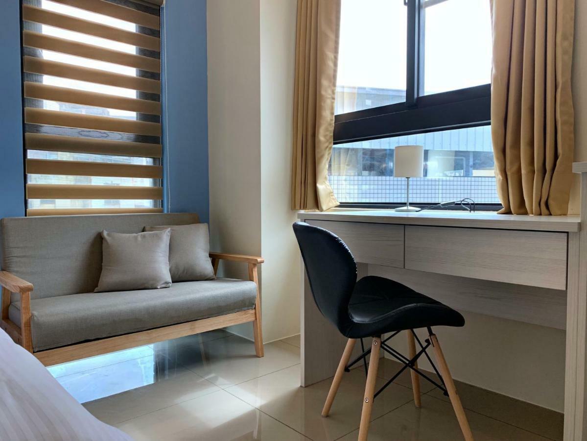 Adagio Hostel Đài Trung Ngoại thất bức ảnh