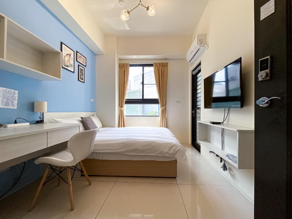 Adagio Hostel Đài Trung Ngoại thất bức ảnh