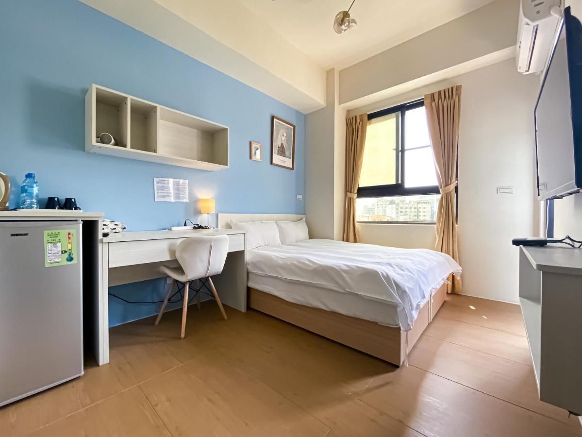 Adagio Hostel Đài Trung Ngoại thất bức ảnh
