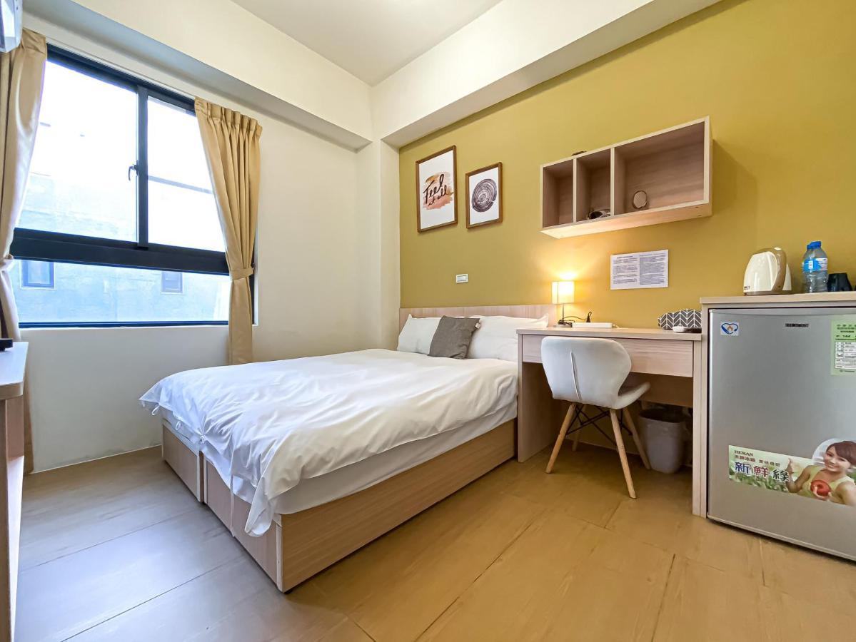Adagio Hostel Đài Trung Ngoại thất bức ảnh
