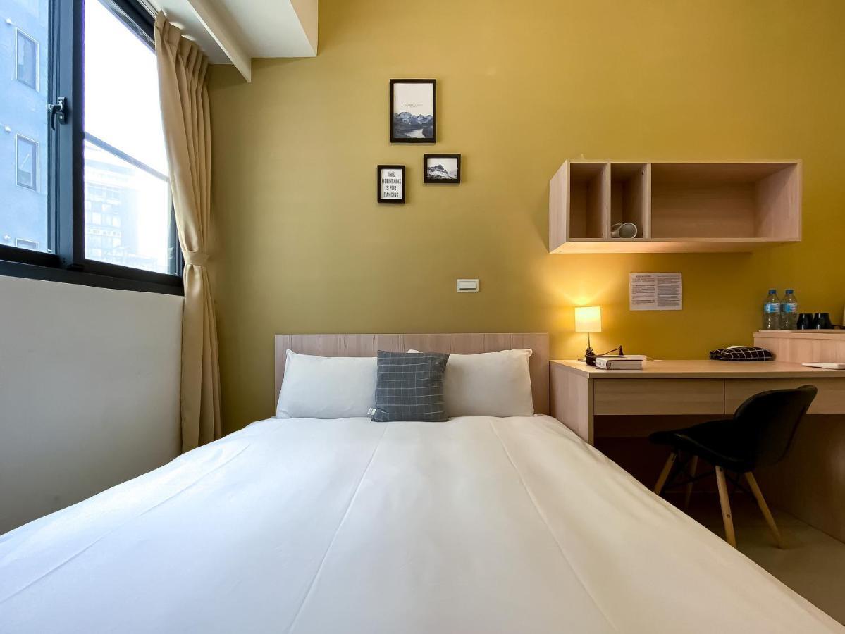 Adagio Hostel Đài Trung Ngoại thất bức ảnh