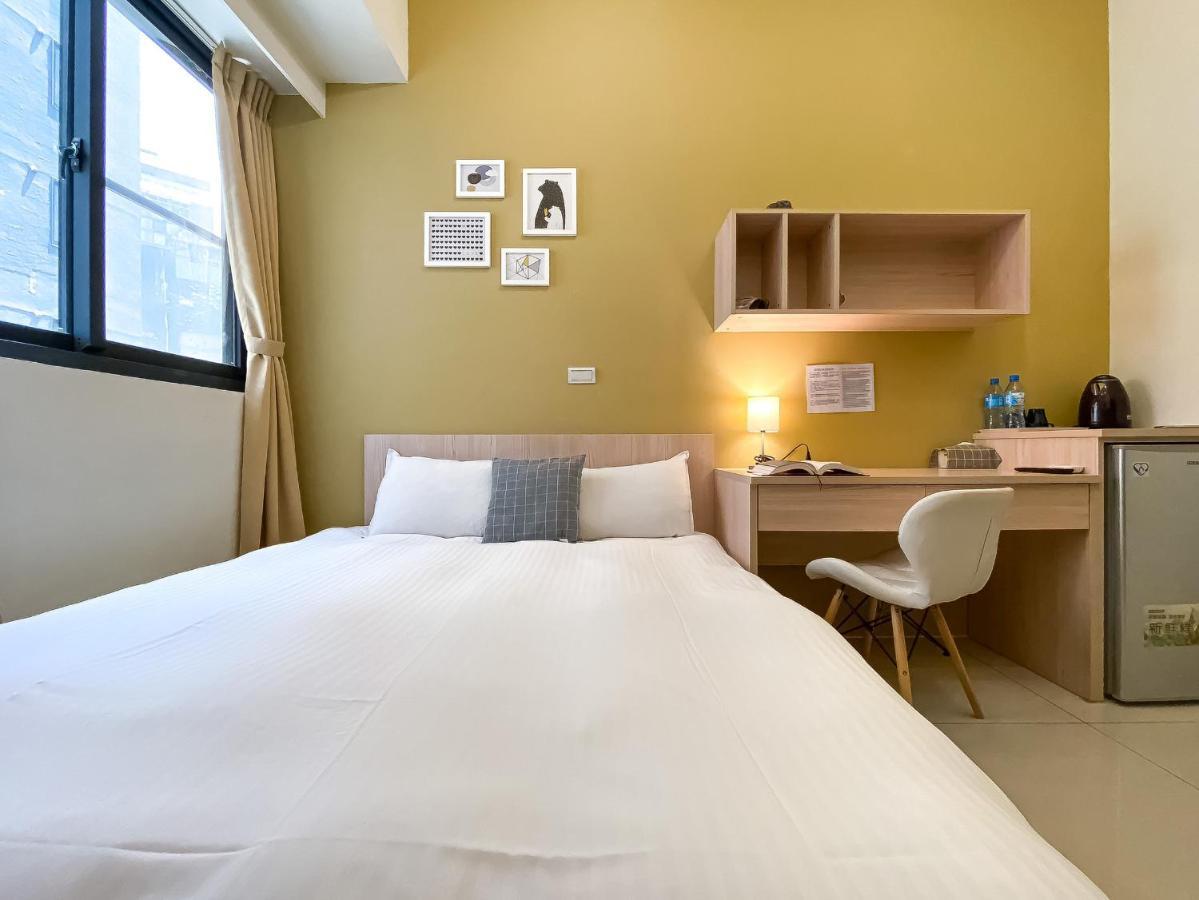 Adagio Hostel Đài Trung Ngoại thất bức ảnh