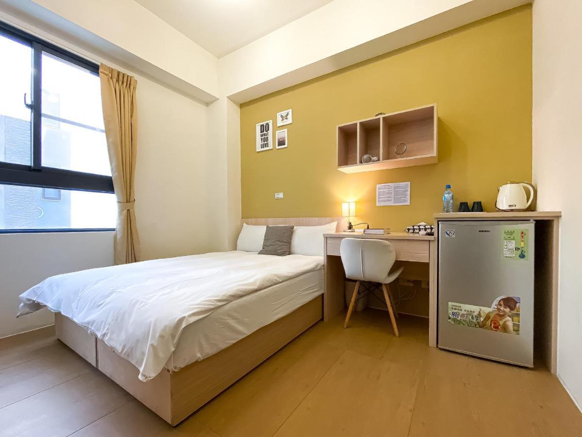 Adagio Hostel Đài Trung Ngoại thất bức ảnh