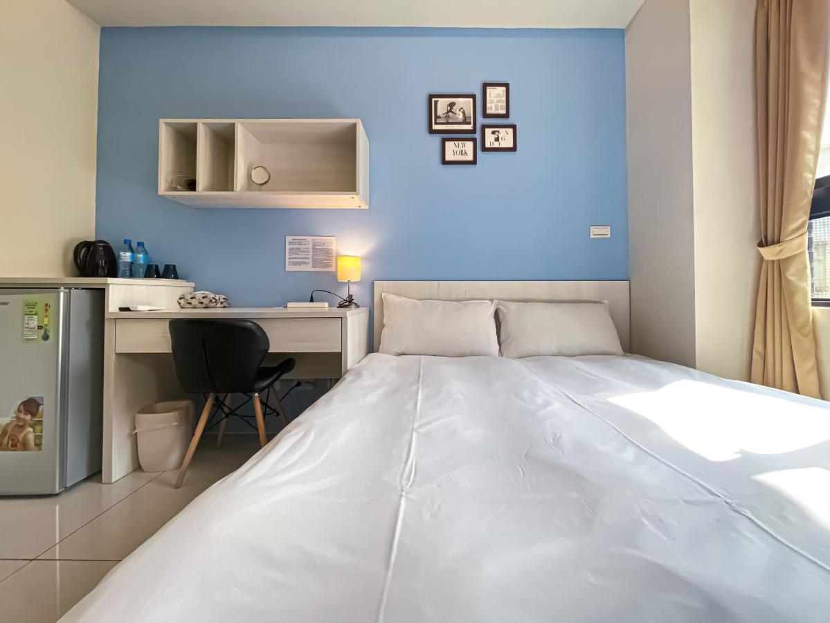 Adagio Hostel Đài Trung Ngoại thất bức ảnh
