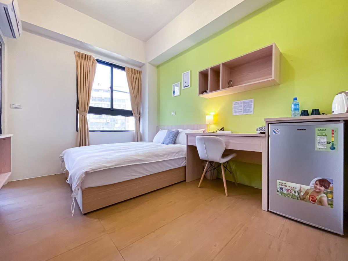 Adagio Hostel Đài Trung Ngoại thất bức ảnh