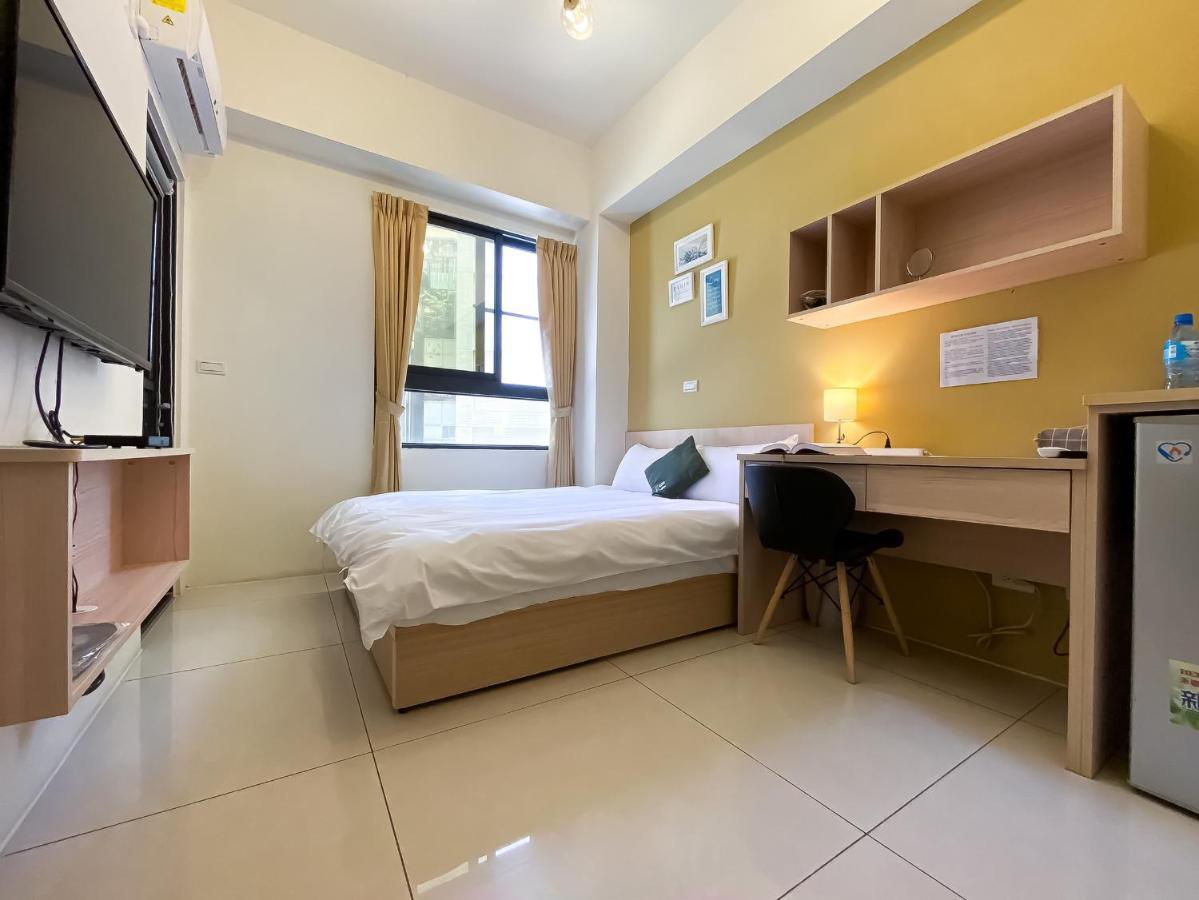 Adagio Hostel Đài Trung Ngoại thất bức ảnh